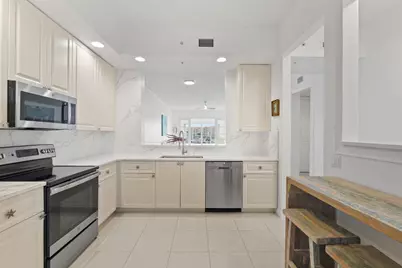 11 Harbour Isle Drive W #206, Fort Pierce, FL 34949 - Photo 16