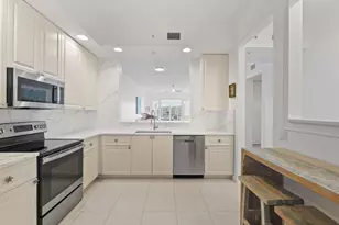 11 Harbour Isle Dr W, Fort Pierce, FL 34949 - Photo 16