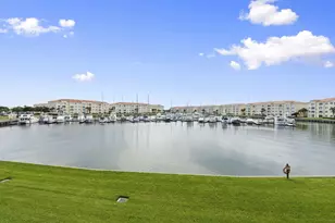 11 Harbour Isle Dr W, Fort Pierce, FL 34949 - Photo 1
