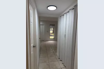 6583 Boulevard Of Champions, North Lauderdale, FL 33068 - Photo 12