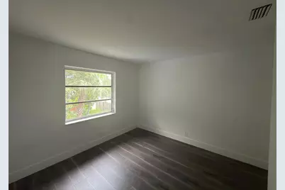 6583 Boulevard Of Champions, North Lauderdale, FL 33068 - Photo 32