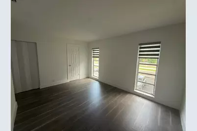 6583 Boulevard Of Champions, North Lauderdale, FL 33068 - Photo 22