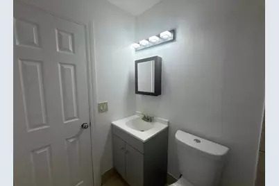 6583 Boulevard Of Champions, North Lauderdale, FL 33068 - Photo 38