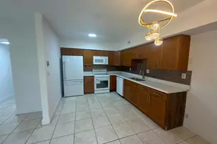 6583 Boulevard of Champions, North Lauderdale, FL 33068 - Photo 10
