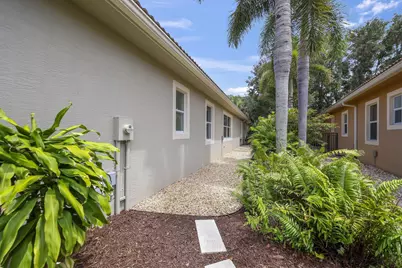 12181 Aviles Circle, Palm Beach Gardens, FL 33418 - Photo 26