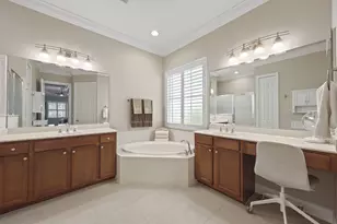 12181 Aviles Cir, Palm Beach Gardens, FL 33418 - Photo 12