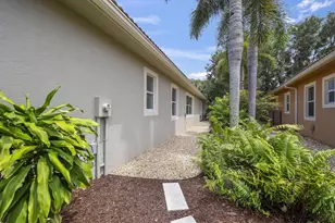 12181 Aviles Cir, Palm Beach Gardens, FL 33418 - Photo 26