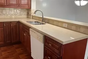 18840 NW 57th Ave, Hialeah, FL 33015 - Photo 4