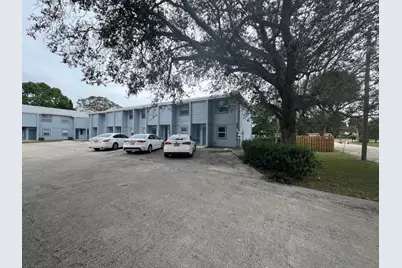 622 S 11th Street #11, Fort Pierce, FL 34950 - Photo 1