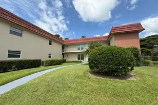16 Vista Palm Ln, Vero Beach, FL 32962 - Photo 2