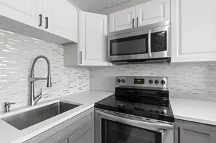 228 Camden J, West Palm Beach, FL 33417 - Photo 2