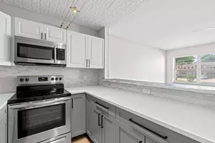 228 Camden J, West Palm Beach, FL 33417 - Photo 4