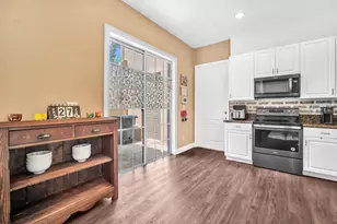 516 SW 147th Ter, Pembroke Pines, FL 33027 - Photo 14