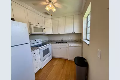 73 Hastings E, West Palm Beach, FL 33417 - Photo 4