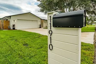 11910 Butternut St, Palm Beach Gardens, FL 33410 - Photo 2