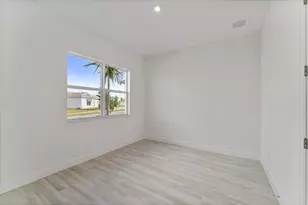 14547 SW Sarilla Blvd, Port Saint Lucie, FL 34987 - Photo 10
