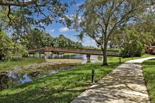 227 Club Dr, Palm Beach Gardens, FL 33418 - Photo 1