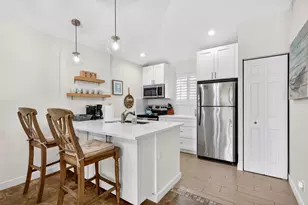 227 Club Dr, Palm Beach Gardens, FL 33418 - Photo 10