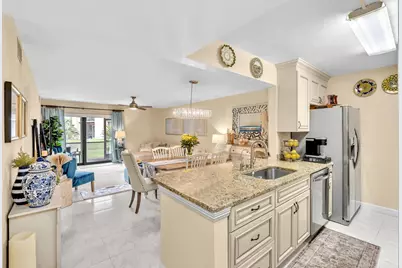 912 SW 9th Street Circle #105, Boca Raton, FL 33486 - Photo 4