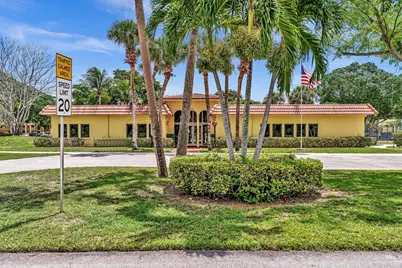 912 SW 9th Street Circle #105, Boca Raton, FL 33486 - Photo 32