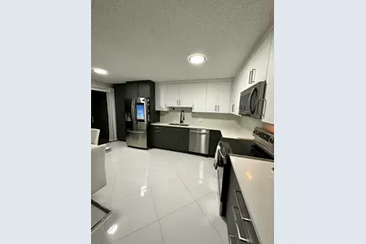 4823 NW 9th Avenue, Deerfield Beach, FL 33064 - Photo 10
