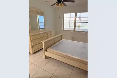 227 Kent N, West Palm Beach, FL 33417 - Photo 8