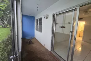 227 Kent N, West Palm Beach, FL 33417 - Photo 14