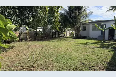 2745 Funston Street, Hollywood, FL 33020 - Photo 16