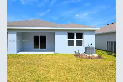 285 Raspberry Road, Fort Pierce, FL 34981 - Photo 22