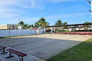 2950 Crosley Dr E, West Palm Beach, FL 33415 - Photo 26