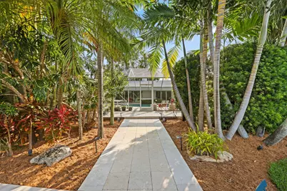 2124 Coral Shores Drive, Fort Lauderdale, FL 33306 - Photo 24