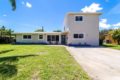 242 SW 9th Street, Pompano Beach, FL 33060 - Photo 1