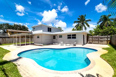 242 SW 9th Street, Pompano Beach, FL 33060 - Photo 2