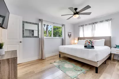 242 SW 9th Street, Pompano Beach, FL 33060 - Photo 14
