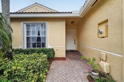 9442 Bridgeport Drive, West Palm Beach, FL 33411 - Photo 6