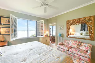 2536 NW Seagrass Dr, Palm City, FL 34990 - Photo 32