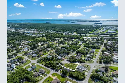 1325 2nd Road SW, Vero Beach, FL 32962 - Photo 1