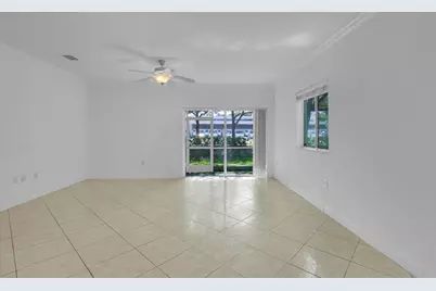 5720 Tuscany Way, Tamarac, FL 33321 - Photo 8