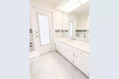 461 SW 54th Avenue, Plantation, FL 33317 - Photo 14