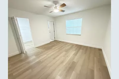 2630 W 28th Street, Riviera Beach, FL 33404 - Photo 10