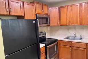 310 Meadows Cir, Boynton Beach, FL 33436 - Photo 8