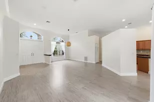 2644 Miller Ct, Weston, FL 33332 - Photo 6