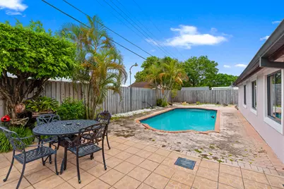6160 W 14th Avenue, Hialeah, FL 33012 - Photo 18