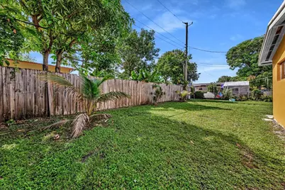 3560 NW 34th Way, Lauderdale Lakes, FL 33309 - Photo 32