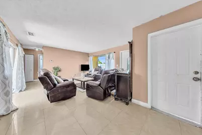 3560 NW 34th Way, Lauderdale Lakes, FL 33309 - Photo 6