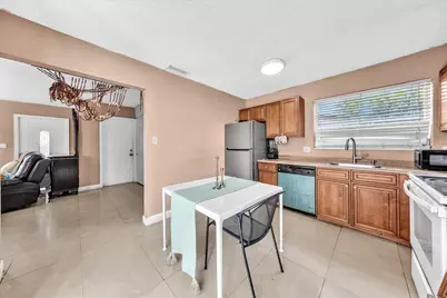 3560 NW 34th Way, Lauderdale Lakes, FL 33309 - Photo 12