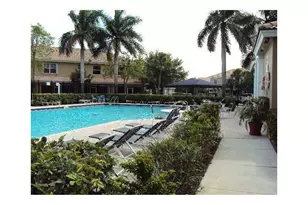 401 SW 120th Ave, Pembroke Pines, FL 33025 - Photo 38