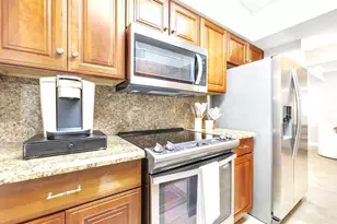 101 Plaza Real S, Boca Raton, FL 33432 - Photo 6