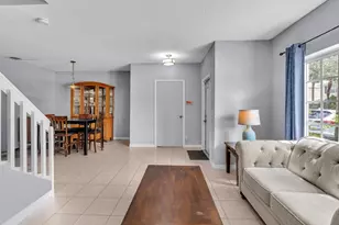 6001 Harbor Isle Way, Tamarac, FL 33321 - Photo 10