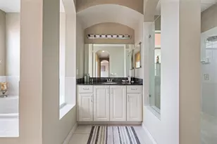 658 Cresta Cir, West Palm Beach, FL 33413 - Photo 34